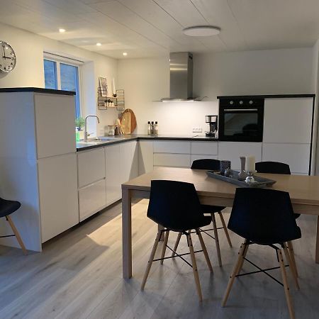 Spacious Apartment On N.P.Gota 8A, Klaksvik Exterior photo